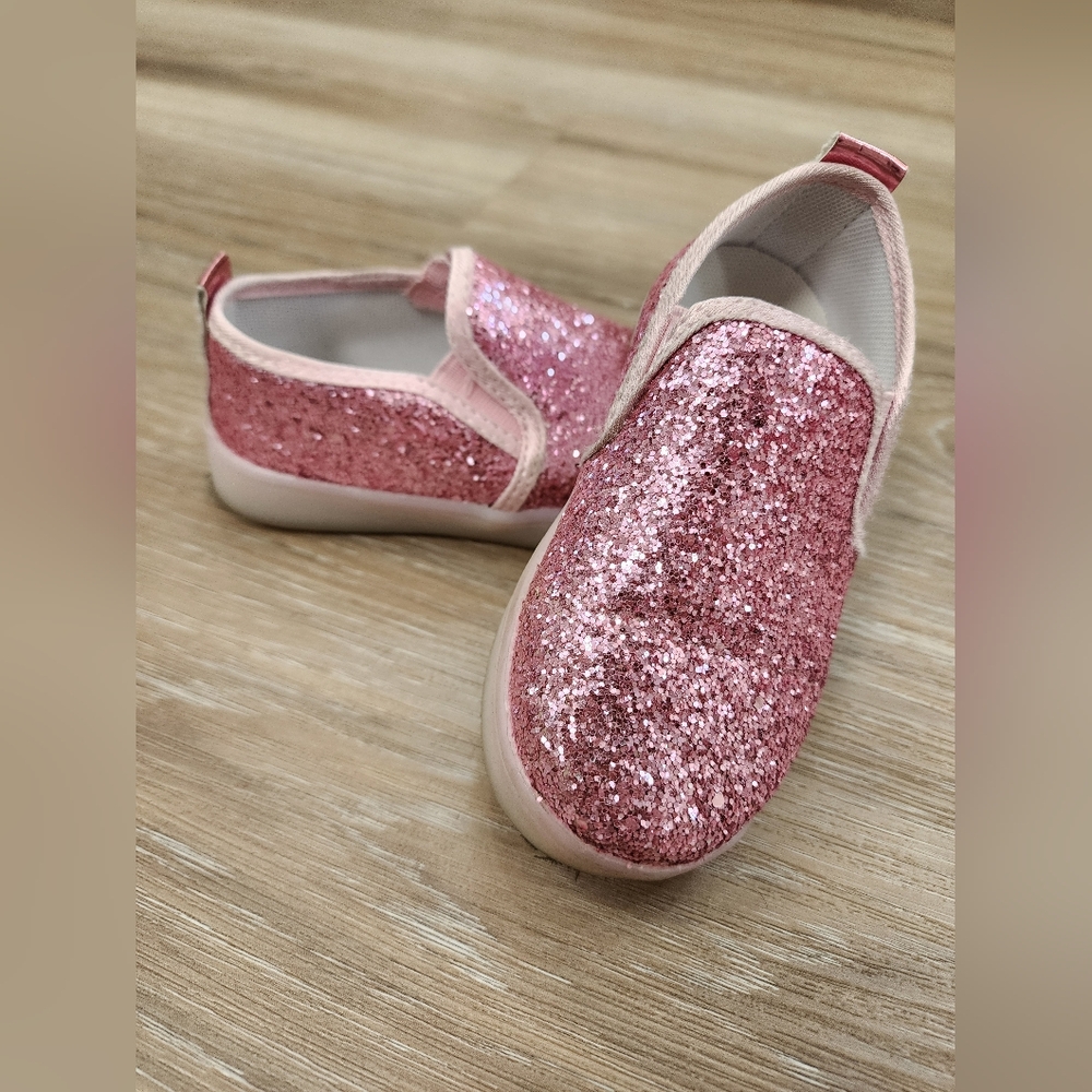 Shoes - Picture 3 of 4